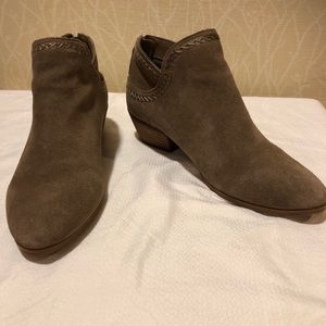 Violent and Red Karen Tan Suede Booties